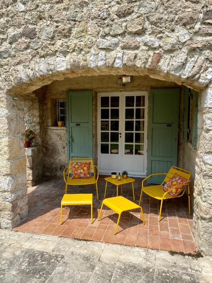 L'Effrontee Acomodação com café da manhã Tourrettes-sur-Loup Exterior foto